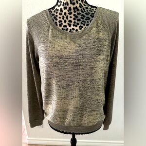 Energe world wear top